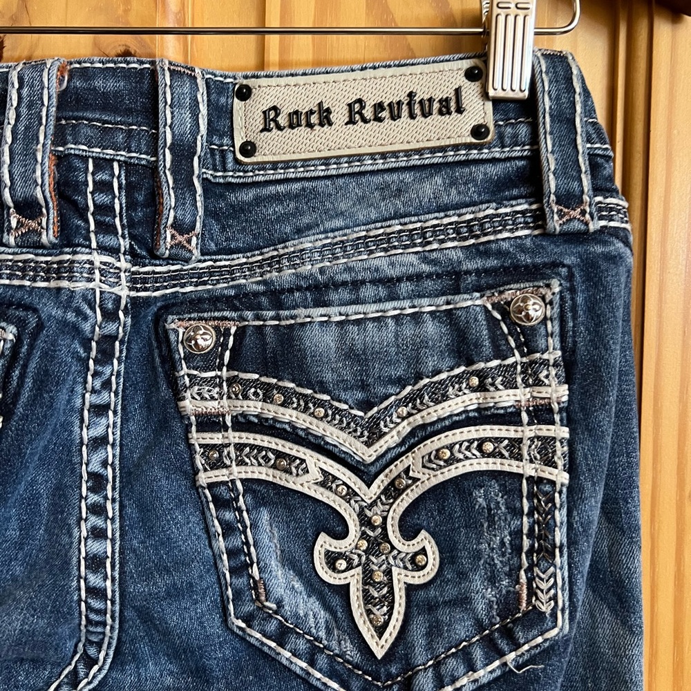 Rock Revival jeans sz 28 Minh Straight only worn once in EXCELLENT shape